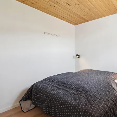 Feriehus 2 Bedroom Amazing In Tranekær